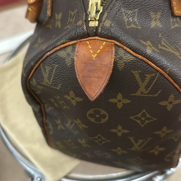 Authentic LV speedy 30 Bag or will trade if you have nice bag same value LV Bag - Picture 4 of 9